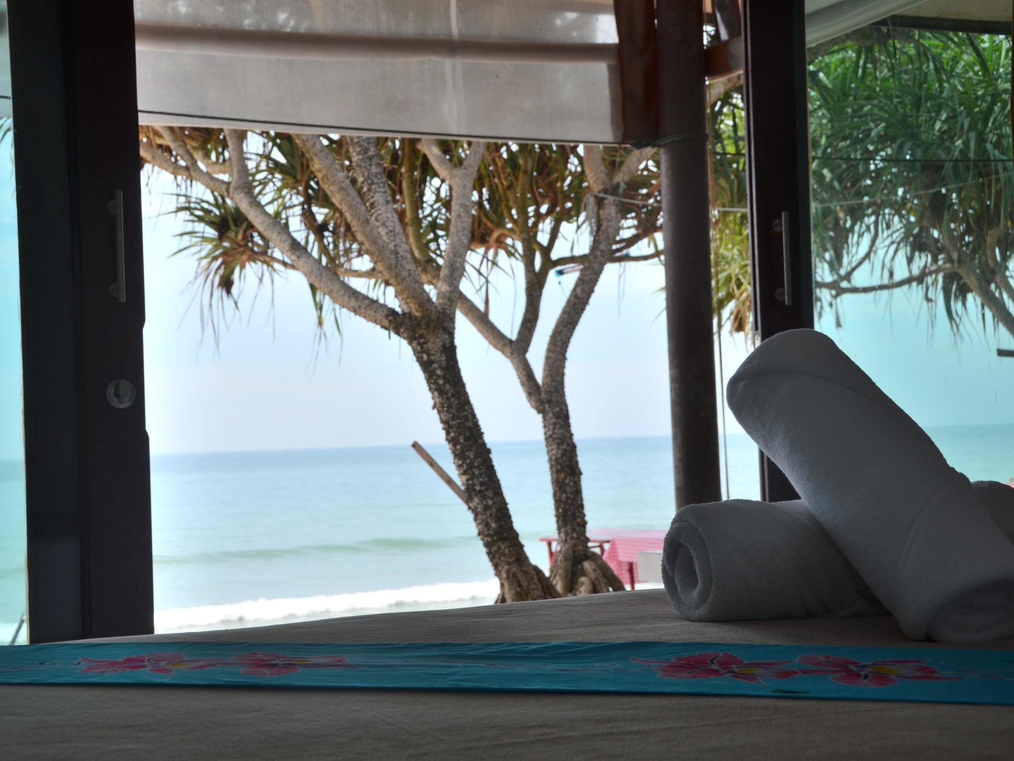 Oyo 797 Pink House Bungalow Ko Lanta Exterior foto